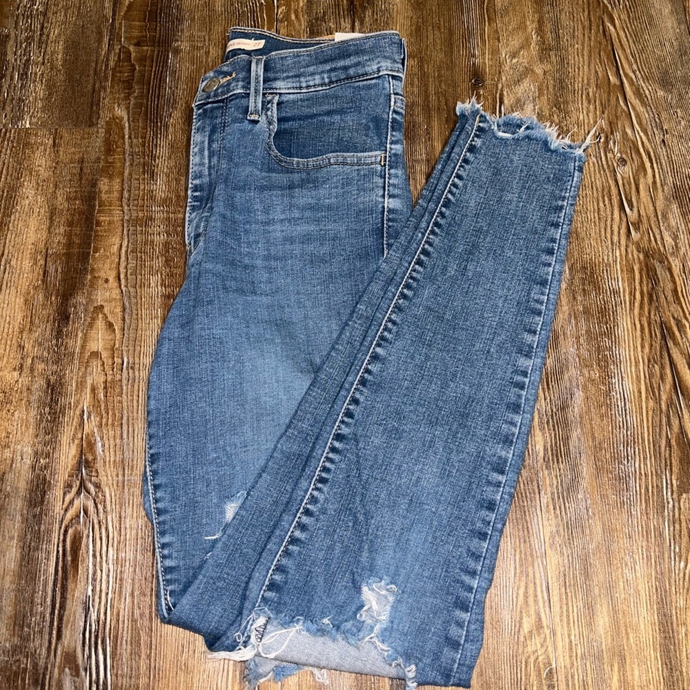 LEVI’S 720 Super Skinny High Rise Jeans